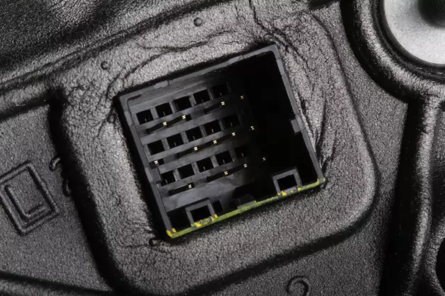 Driver Side Door Mirror - GM (84348246)