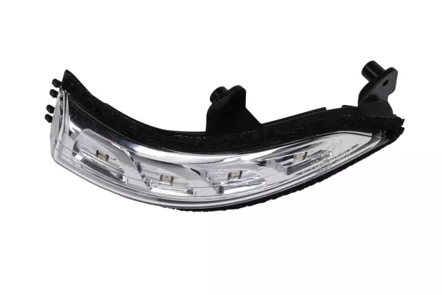 95260943 - : Passenger Side Rearview Mirror Turn Signal Lamp for Chevrolet: Spark, Spark EV Image