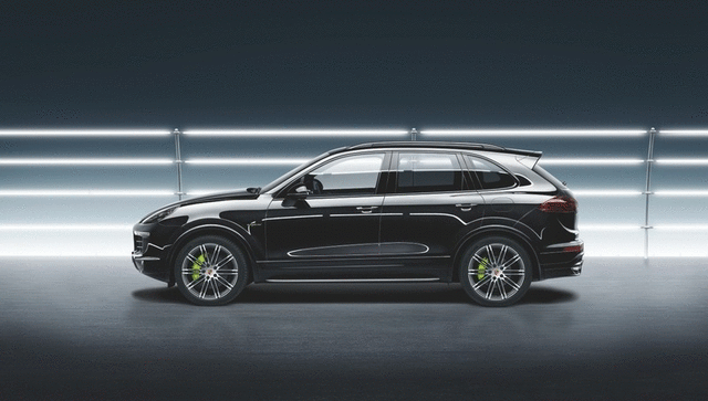 95804460274 - Wheels: 21-inch 911 Turbo Design Summer Wheel-and-Tire for Porsche: Cayenne Image