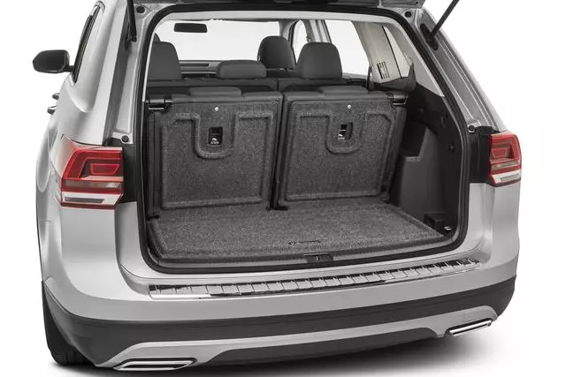 Volkswagen Cargo Trunk Liner Extended Seat - Volkswagen (3CN-061-166-C-469)