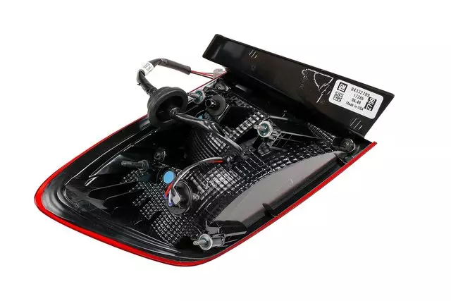 Driver Side Tail Lamp Assembly - GM (84332799)