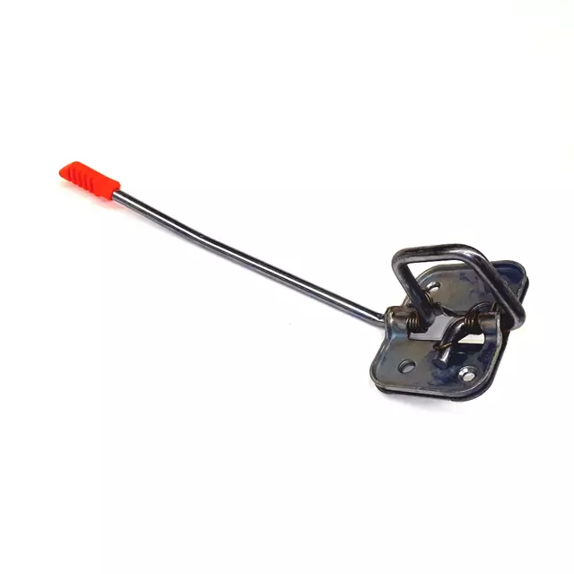 5C5823186B - Body: Safety Catch for Volkswagen Image