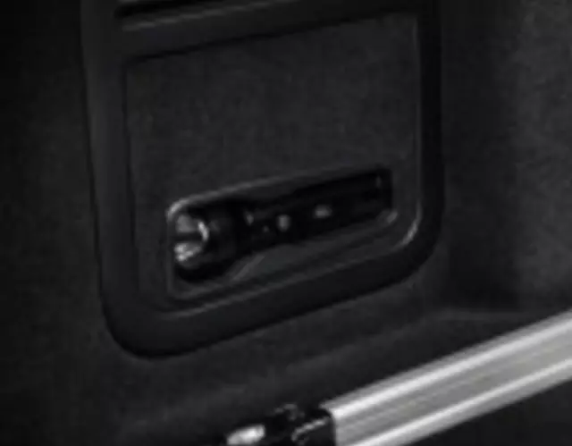 VPLWS0188 - Electronics: Rechargeable Torch - Pre 18MY for Land Rover: Range Rover Sport Image