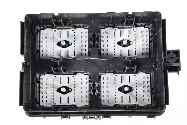 Engine Wiring Harness Junction Block - GM (86771160)