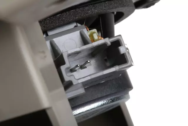 Shale Driver Side Body Rear Corner Upper Garnish Molding - GM (23260170)