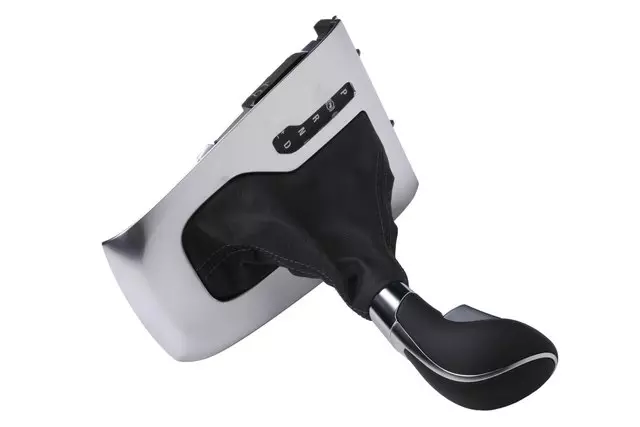 39063050 - : Jet Black Automatic Transmission Control Lever Knob for Buick: Cascada Image