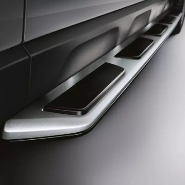 8R0071065A - : Q5 Running Boards, Silver &amp; Black for Audi: Q5, SQ5 Image