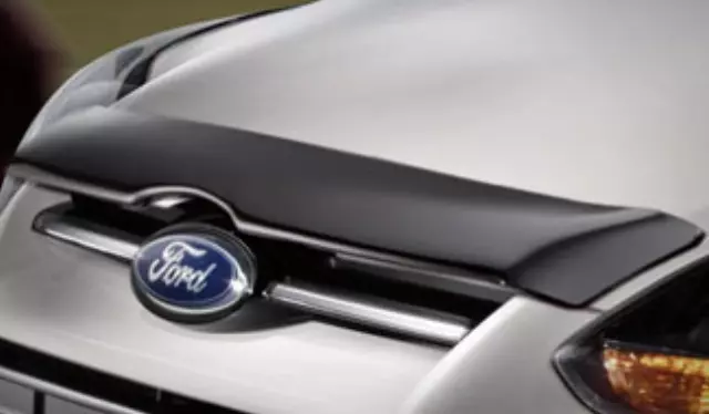 Hood Deflector - Styled Smoke - Ford (CM5Z-16C900-A)