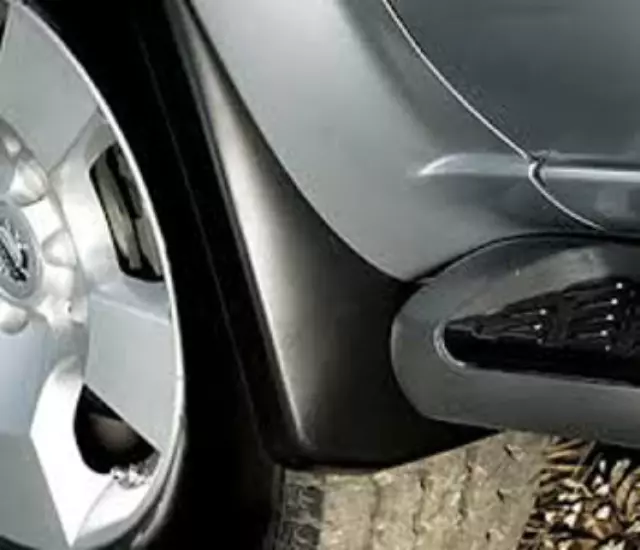 999J22Q000P3 - Exterior: Splash Guards - Front for Nissan Image