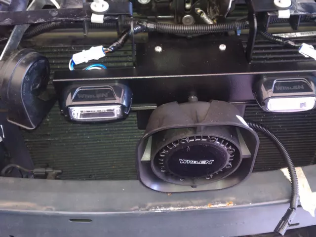 82213013 - Lighting &amp; Electrical Accessories: Police Equipment for Mopar Image