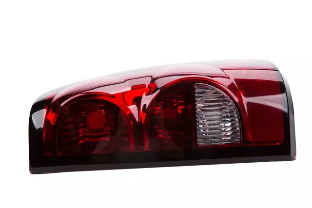 19169005 - Electrical: Combo Lamp Assembly for Chevrolet: Silverado 1500, Silverado 1500 Classic, Silverado 1500 HD, Silverado 1500 HD Classic, Silverado 2500, Silverado 2500 HD, Silverado 2500 HD Classic, Silverado 3500, Silverado 3500 Classic, Silverado 3500 HD Image