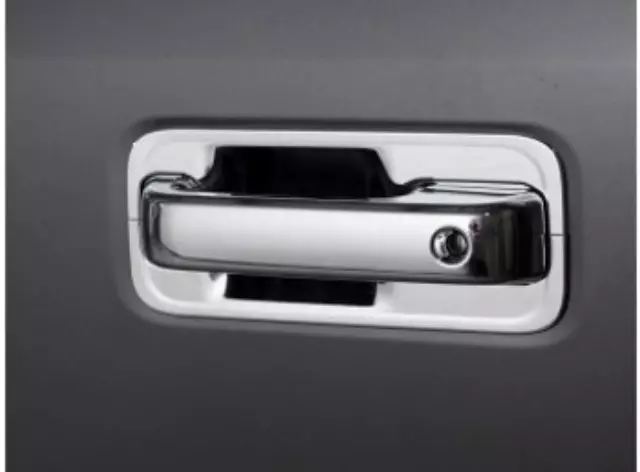 VFL3Z1522468A - Exterior: Door Handle Trim, Chrome, Handle And Bezel for Ford: E-350 Super Duty, E-450 Super Duty, F-150, F-250 Super Duty, F-350 Super Duty, F-450 Super Duty, F-550 Super Duty Image