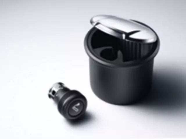 VPLRS0365 - Interior: Smoker's Pack for Land Rover: Discovery Image