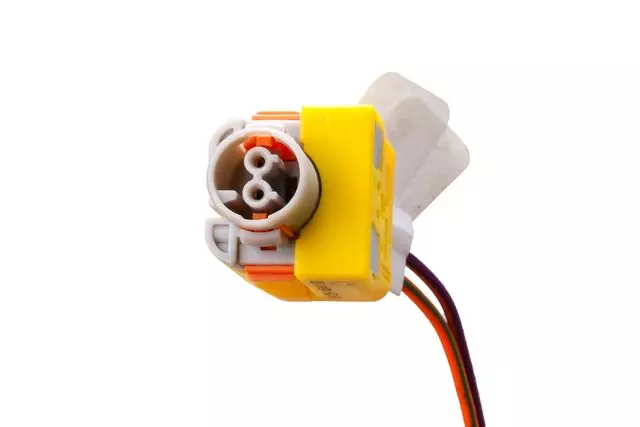 13529172 - : Connector for GM Image