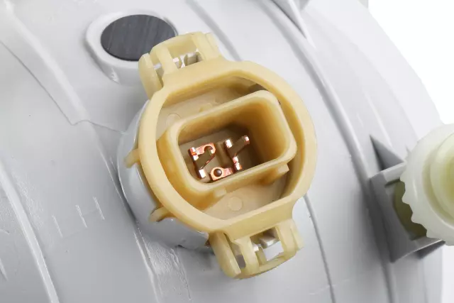 Front Driver Side Fog Lamp Assembly with Retainers - GM (25866495)