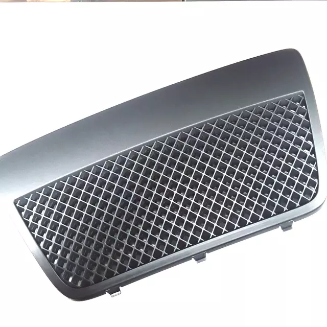 420807925A - Body: Grille for Audi: R8 Image