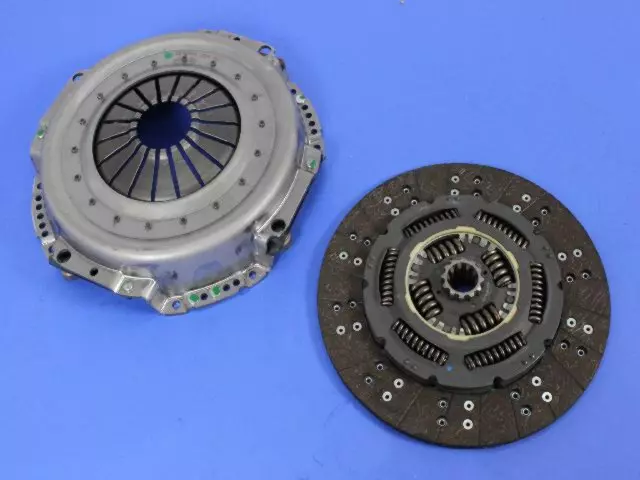 Pressure Plate And Disc Clutch Kit - Mopar (4897532AC)