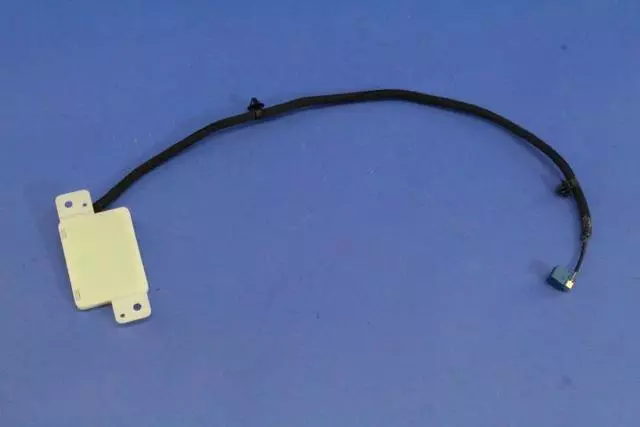 Keyless Entry Antenna - Mopar (05026236AE)