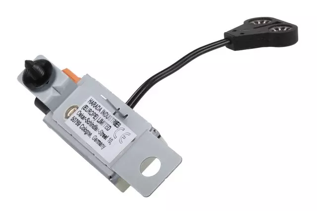 84693388 - : Radio Antenna Amplifier for GM Image