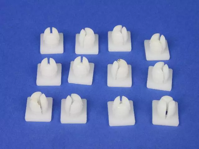Plastic Snap-in Nut - Mopar (6035657)