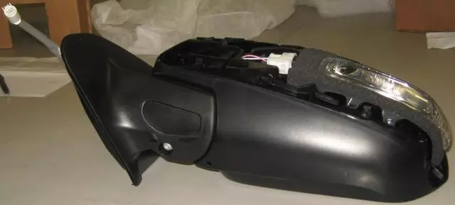 Mirror Assembly - Toyota (8794004211)