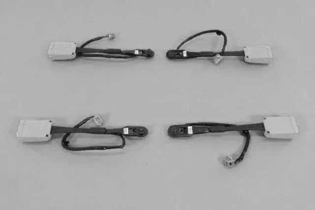 1SU82LA3AJ - : Front Inner Seat Belt for Dodge: Dart Image