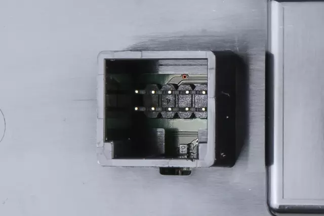 Heating and Air Conditioning Control Panel - GM (84422501)