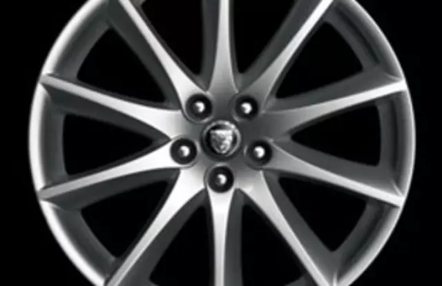 C2D4499 - : Alloy Wheel - 19 Inch Aleutian - Front for Jaguar: XJ, XJR, XJR575 Image