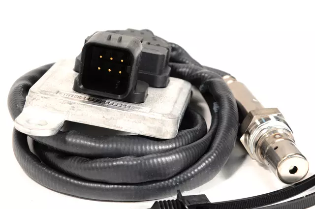 19302359 - : Sensor for Chevrolet: Express 2500, Express 3500, Express 4500, Silverado 2500 HD, Silverado 3500 HD | GMC: Savana 2500, Savana 3500, Savana 4500, Sierra 2500 HD, Sierra 3500 HD Image