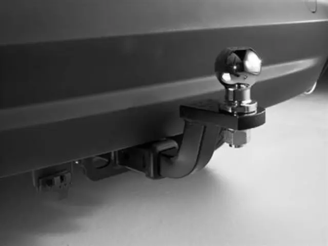 Trailer Hitch (Class I) Harness - Mazda (0000-8E-R04)