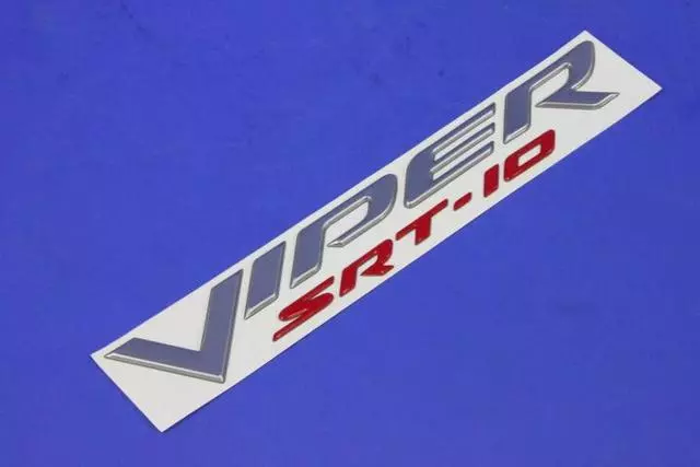 WN811ARAB - Exterior  Ornamentation: Viper Decal for Mopar Image