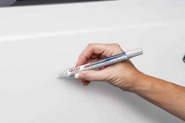 UA011TU5014SWPA - Exterior: Touch-Up Paint Pen - Snow White Pearl Swp for Kia: Cadenza, Carnival, EV9, Forte, Forte Koup, Forte5, K900, Niro, Niro EV, Optima, Sedona, Seltos, Sorento, Soul, Sportage, Stinger, Telluride Image
