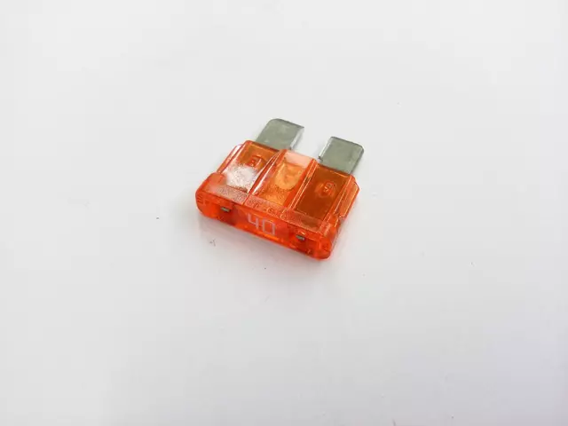 N01713120 - : Fuse for Volkswagen: Arteon, Atlas, Atlas Cross Sport, Beetle, CC, e-Golf, Eos, Golf, Golf Alltrack, Golf R, Golf SportWagen, GTI, Jetta, Passat, R32, Rabbit, Taos, Tiguan, Tiguan Limited Image