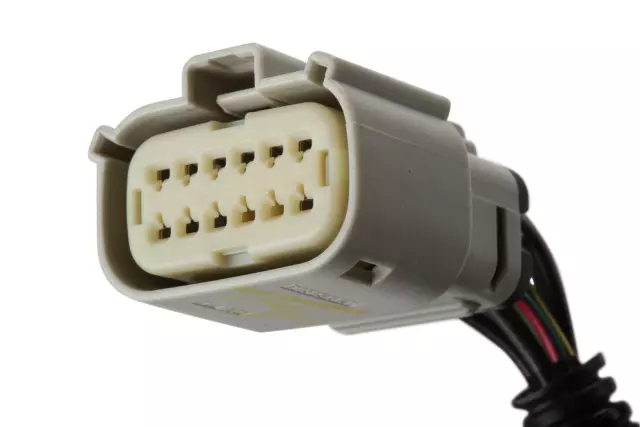 Rear Passenger Side Body Structure Stop Lamp - GM (84288721)