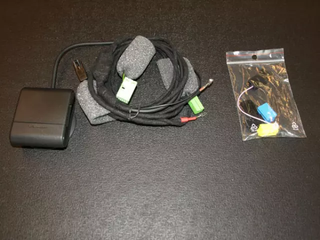 51259A - Audio/Video: VW Garmin 765T Mount / Integration Kit for Volkswagen Image