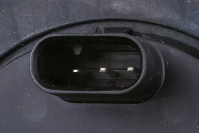 13592753 - : Pump for Buick: LaCrosse | Chevrolet: Bolt EUV, Bolt EV, Malibu, Silverado 1500 | GMC: Sierra 1500 Image