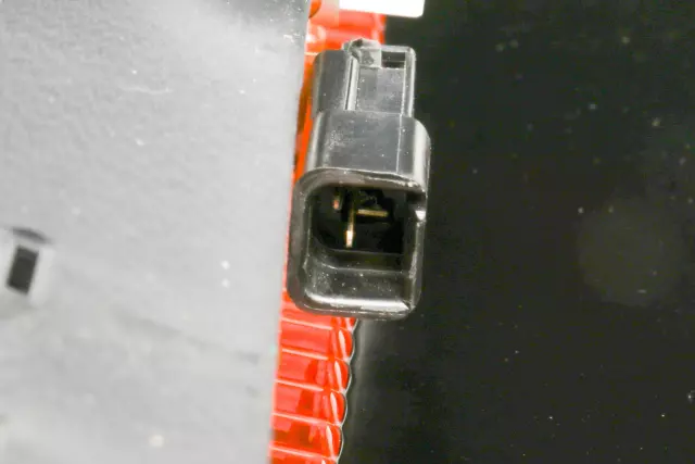 OEM NEW 00-07 GM Chevrolet Center Cab Roof Marker Clearance Light Lamp 15219564 - GM (15219564)