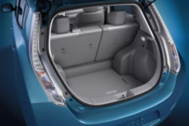 Cargo Mat, Carpet (Models W\\/O Sub-Woofer) - Nissan (999E3-8Z000)