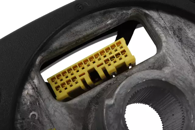 Black Steering Wheel - GM (84922939)