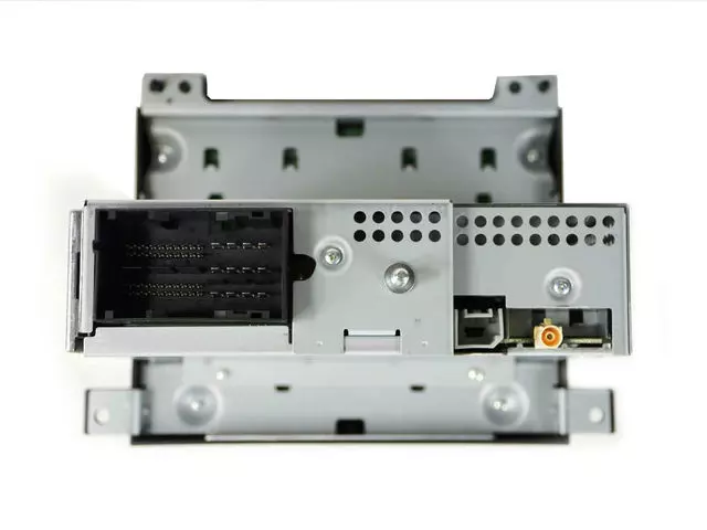 Multi Media Radio - Mopar (4692355AJ)