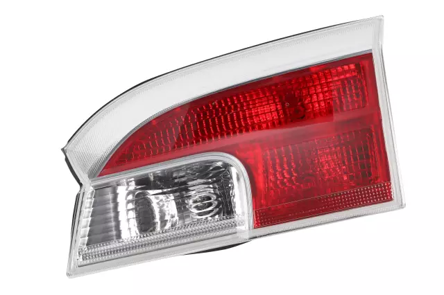 Passenger Side Tail Lamp Applique - GM (20987301)