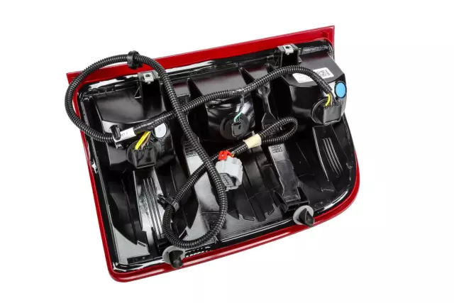 20840271 - Electrical: Combo Lamp Assembly for Chevrolet: Silverado 1500, Silverado 2500 HD, Silverado 3500 HD | GMC: Sierra 1500, Sierra 2500 HD, Sierra 3500 HD Image