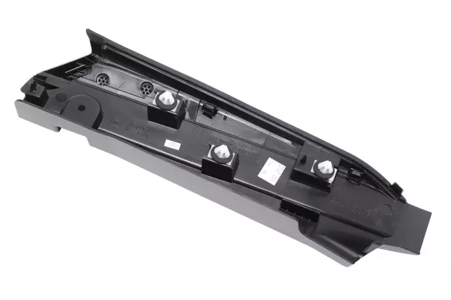 Body Driver Side Upper Front Applique - GM (42781290)