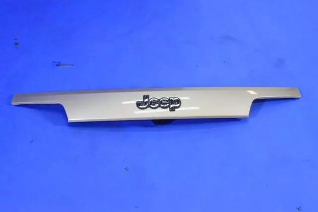 License Lamp Applique - Mopar (6KL53TZZAA)