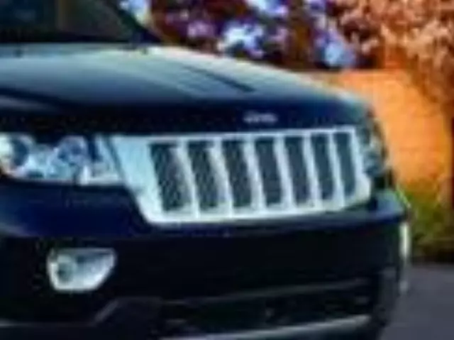 Chrome Applique Grille Kit - Mopar (82212796)