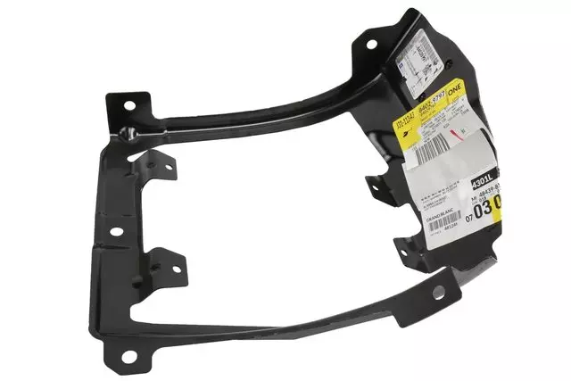 Front Driver Side Bumper Impact Bar Bracket - GM (84029797)