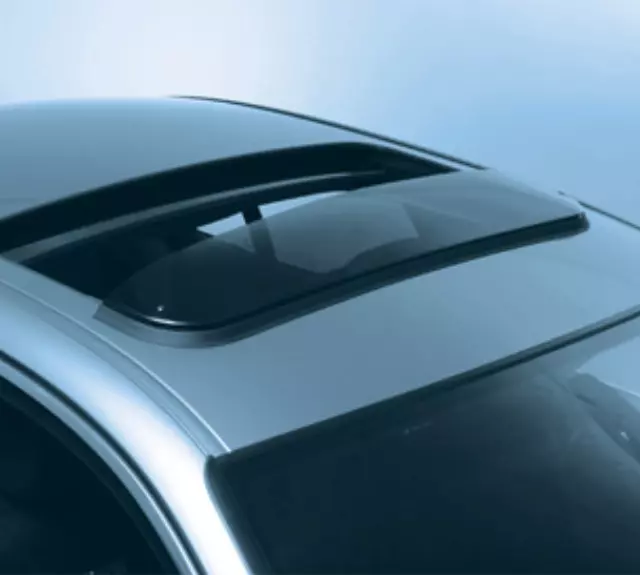 Smoked Sun/ Wind Deflector - BMW (82-11-0-302-985)