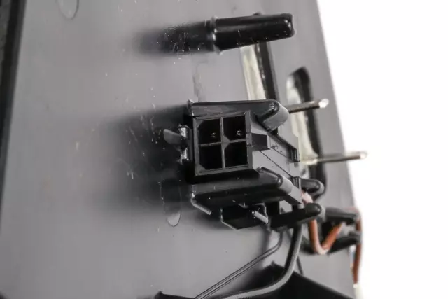 Driver Side Door Mirror Glass - GM (23319887)