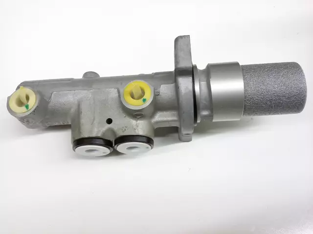 1J1614019K - Body: Master Cylinder for Volkswagen: Beetle, Golf, Jetta, R32 Image