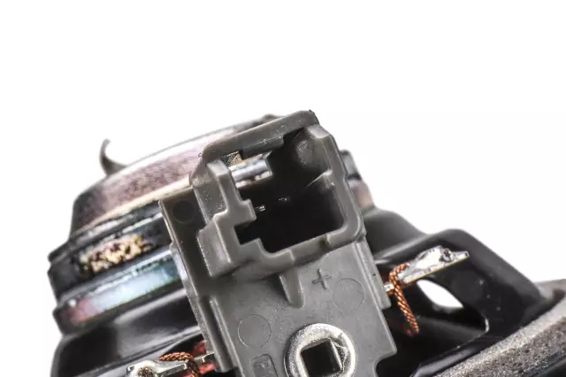 F Speaker 84460080) - GM (86779190)